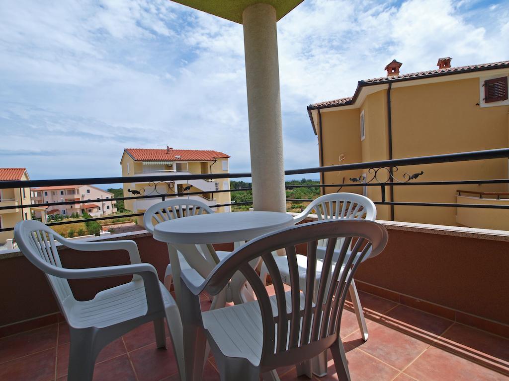Smaragdna Villa Yourcroatiaholiday Premantura Ruang foto