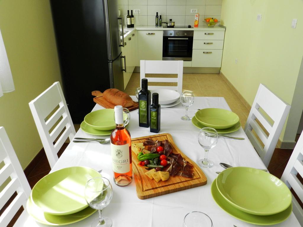Smaragdna Villa Yourcroatiaholiday Premantura Bagian luar foto