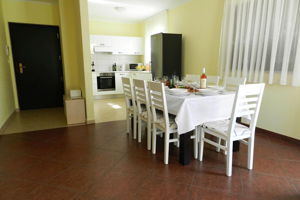 Smaragdna Villa Yourcroatiaholiday Premantura Bagian luar foto